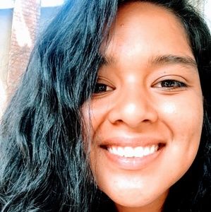 Meet your Posher, Noemi